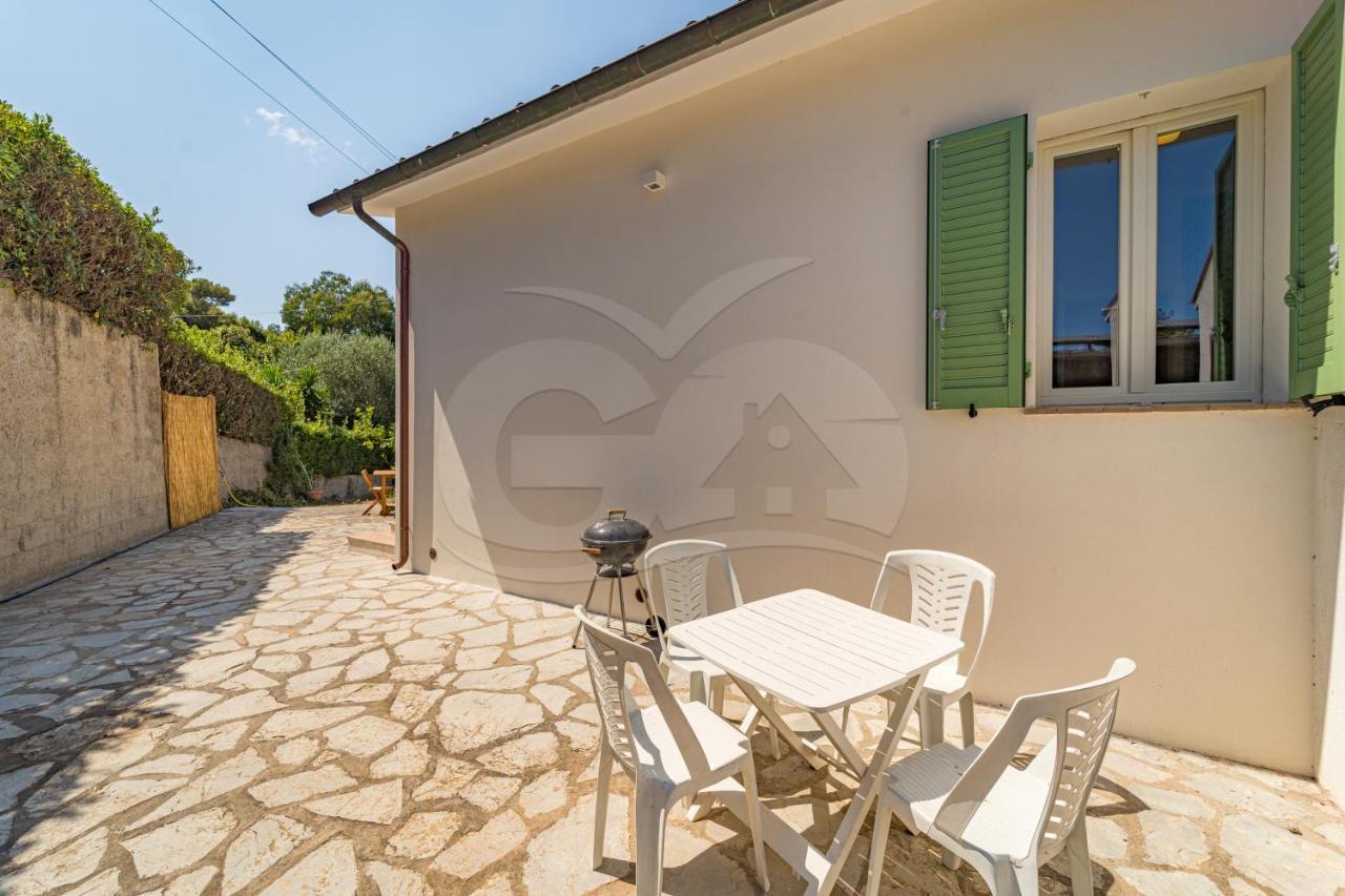 A Casa Di Massi - Goelba Apartment Portoferraio Bagian luar foto
